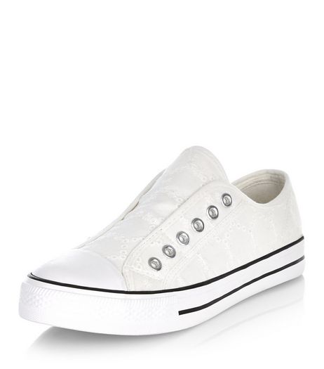 Teens White Crochet Laceless Plimsolls | New Look