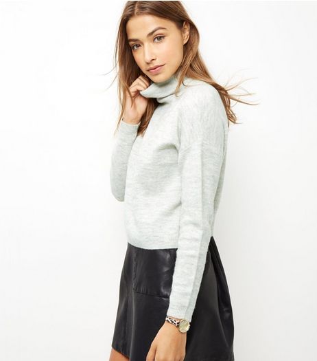 Pale Grey Funnel Neck Cropped Jumper | New Look