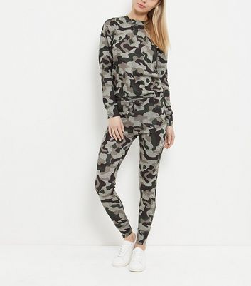 new look camo joggers