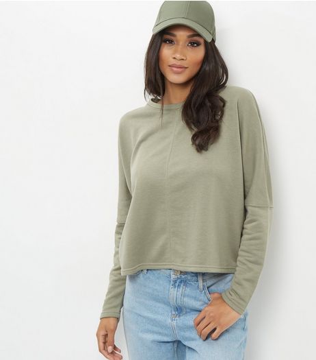 Khaki Batwing Sleeve Cropped Sweater | New Look