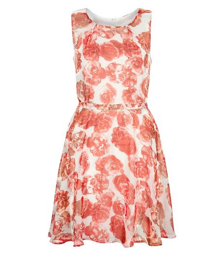 Mela Cream Rose Print Belted Dress | New Look