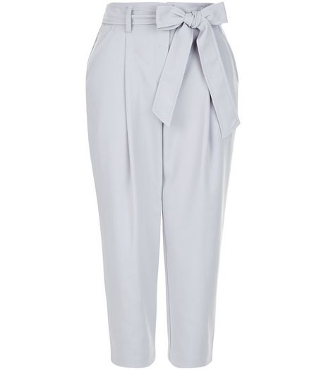 Petite Pale Grey Belted Trousers | New Look