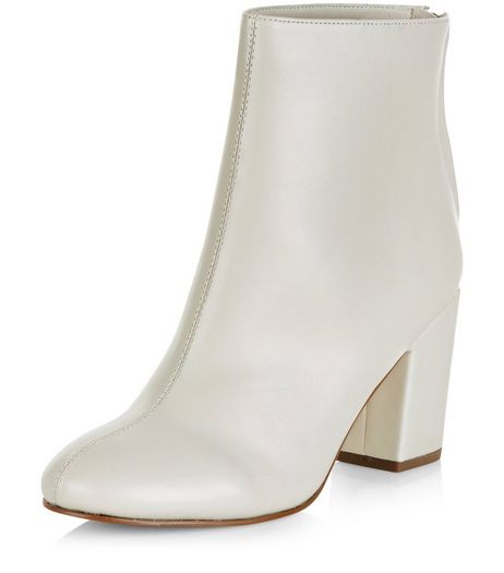 Cream Leather-Look Pointed Block Heel Ankle Boots | New Look