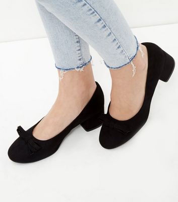 black block heels with bow