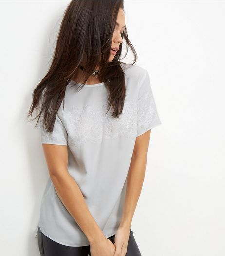 Cream Lace Trim T-Shirt | New Look