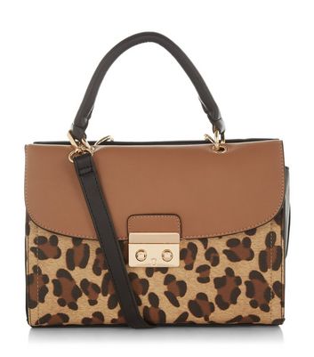 http://media.newlookassets.com/i/newlook/383625429D3/womens/bags-and-purses/cross-body-bags/brown-leopard-print-across-body-bag