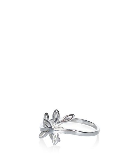 Silver Leaf Wrap Ring | New Look
