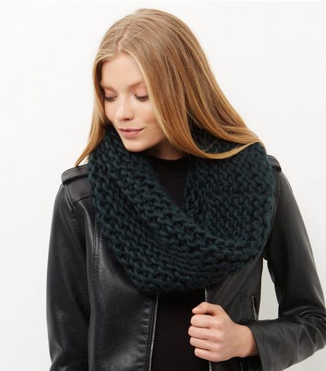 Green Knitted Snood | New Look