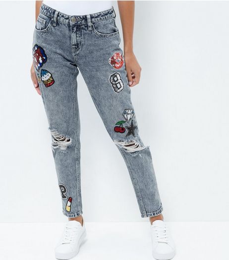 Blue Sequin Badge Ripped Knee Boyfriend Jeans | New Look