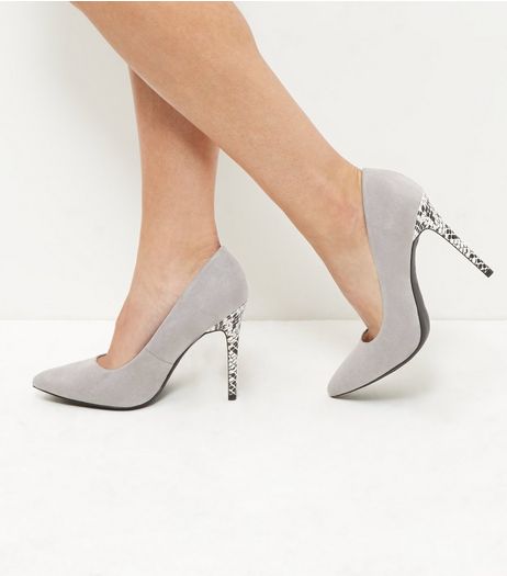 Wide Fit Grey Suedette Heels | New Look