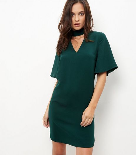 Dark Green Choker Neck 1/2 Sleeve Dress | New Look