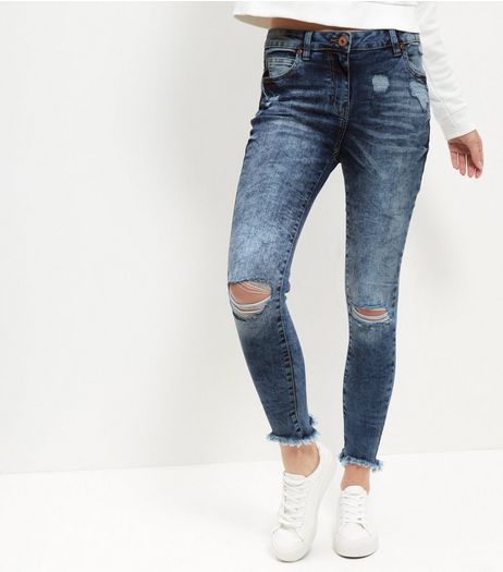 Parisian Blue Washed Fray Hem Ripped Jeans | New Look
