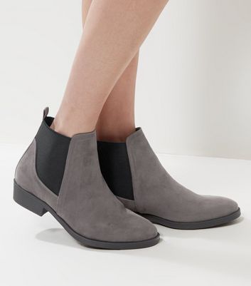 grey ladies chelsea boots