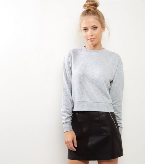 Grey Ribbed Long Sleeve Cropped Sweater | New Look