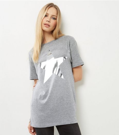 Grey Foil Star Print Boyfriend T-Shirt | New Look