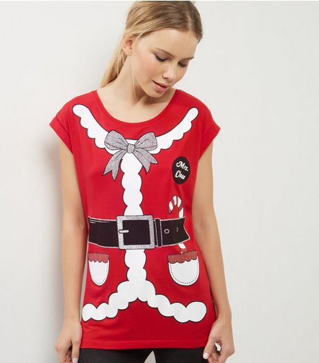 Red Christmas Mrs Claus Print T-shirt | New Look