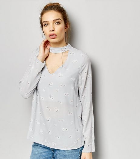 Light Grey Floral Choker Neck Long Sleeve Top | New Look