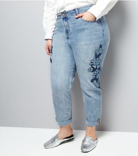 Curves Blue Floral Emroidered Mom Jeans | New Look