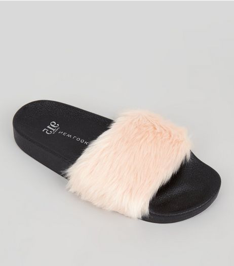 Teens Pink Faux Fur Sliders | New Look