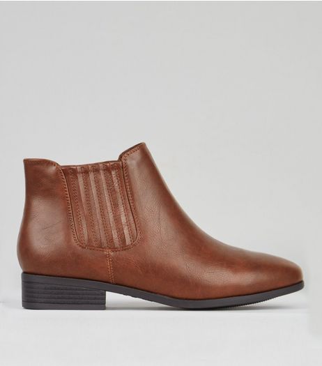 Wide Fit Brown Chelsea Boots | New Look