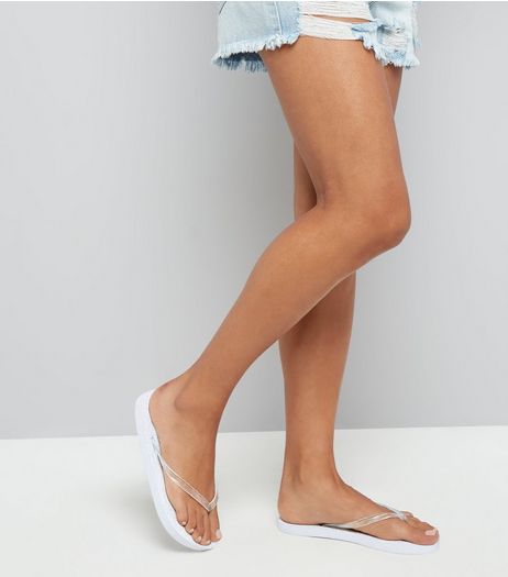 Teens White Glitter Flip Flops | New Look