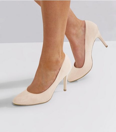 Wide Fit Cream Comfort Suedette Court Shoes | New Look