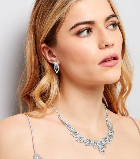 Crystal Leaf Matching Earrings and Necklace Set | New Look