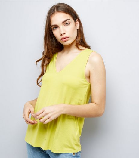 Green Ring Trim Strap Back Vest | New Look