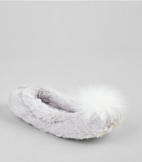 Grey Pom Pom Front Faux Fur Slippers | New Look