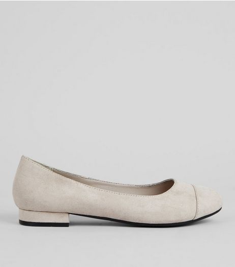 Wide Fit Grey Comfort Suedette Pumps | New Look