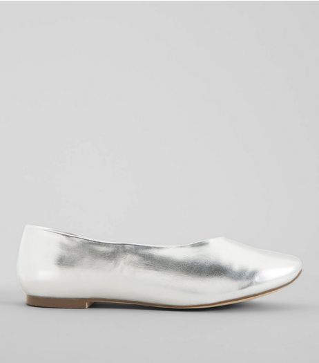 Wide Fit Silver Metallic Square Toe Pumps | New Look