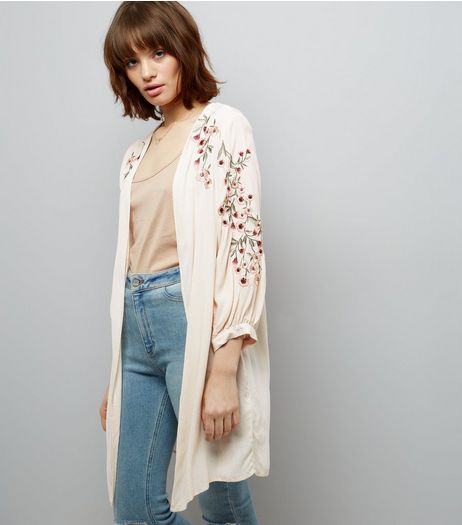 Cream Floral Embroidered Sleeve Kimono | New Look