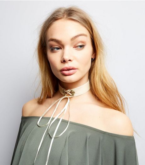 White Velvet Lace Up Choker | New Look