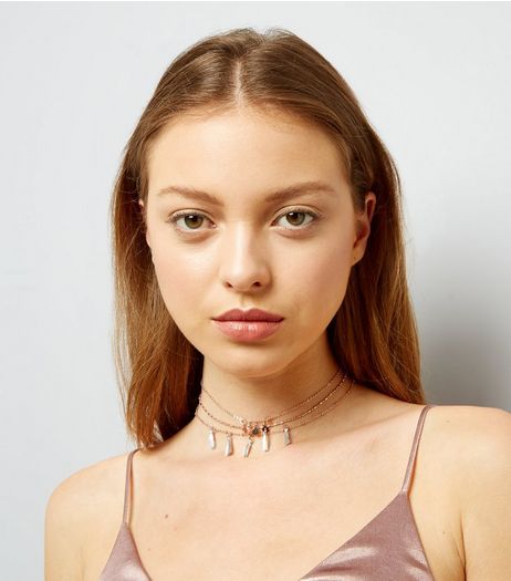 Rose Gold Tassel and Charm Layered Choker | New Look