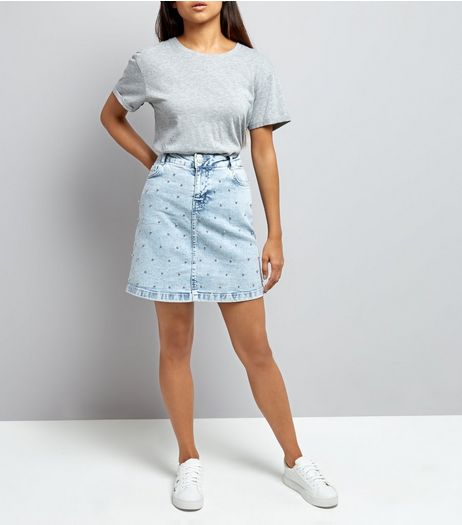 Petite Blue Acid Wash Beaded Denim Mini Skirt | New Look