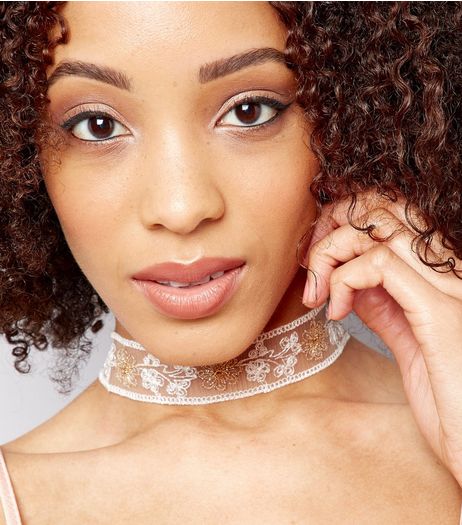 White Mesh Lace Flower Choker | New Look