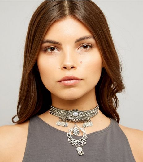Silver Pearl Statement Necklace | New Look