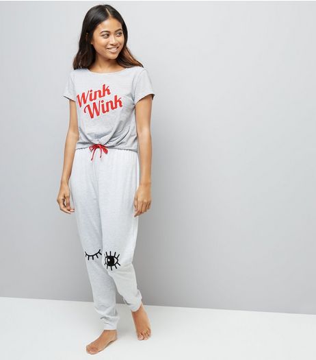 Petite Grey Wink Print Pyjama Set | New Look