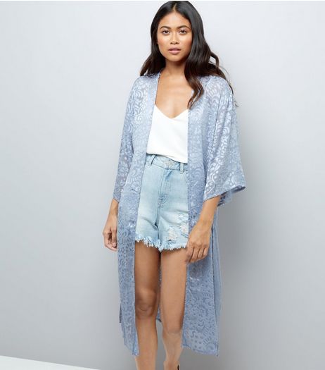 Petite Grey Floral Burnout Maxi Kimono | New Look