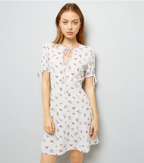 White Floral Print Tie Sleeve Tea Dress | New Look