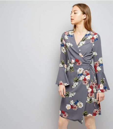 Cameo Rose Grey Floral Print Asymmetric Wrap Dress | New Look