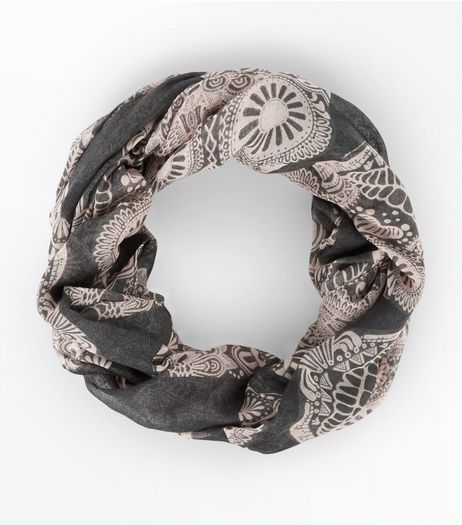 Grey Floral Skull Print Snood | New Look
