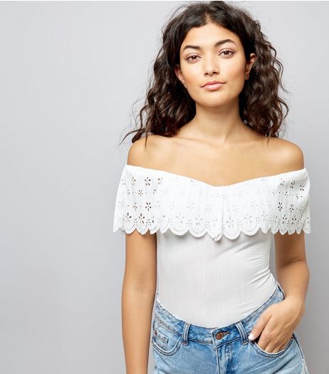 White Scallop Edge Cut Out Bardot Neck Bodysuit | New Look