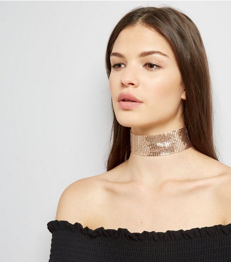 Gold Wide Chain Mail Choker | New Look