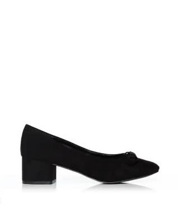 black block heels with bow